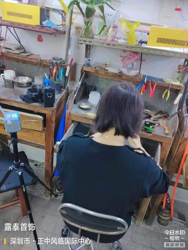 9400c9f5ae978a75060bddaf612aca7